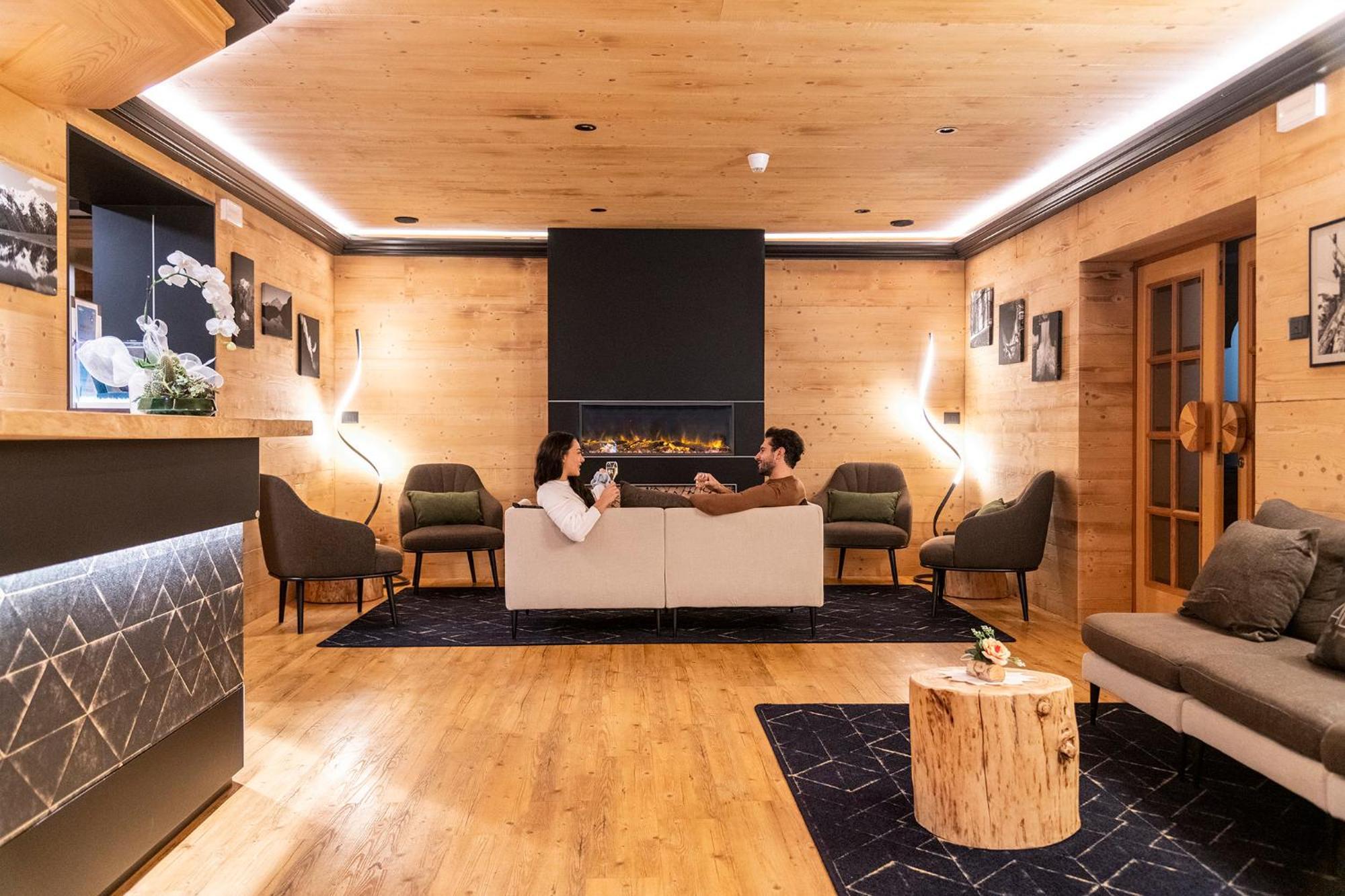 Hotel Alpino Wellness & Spa 佩约方缇 外观 照片