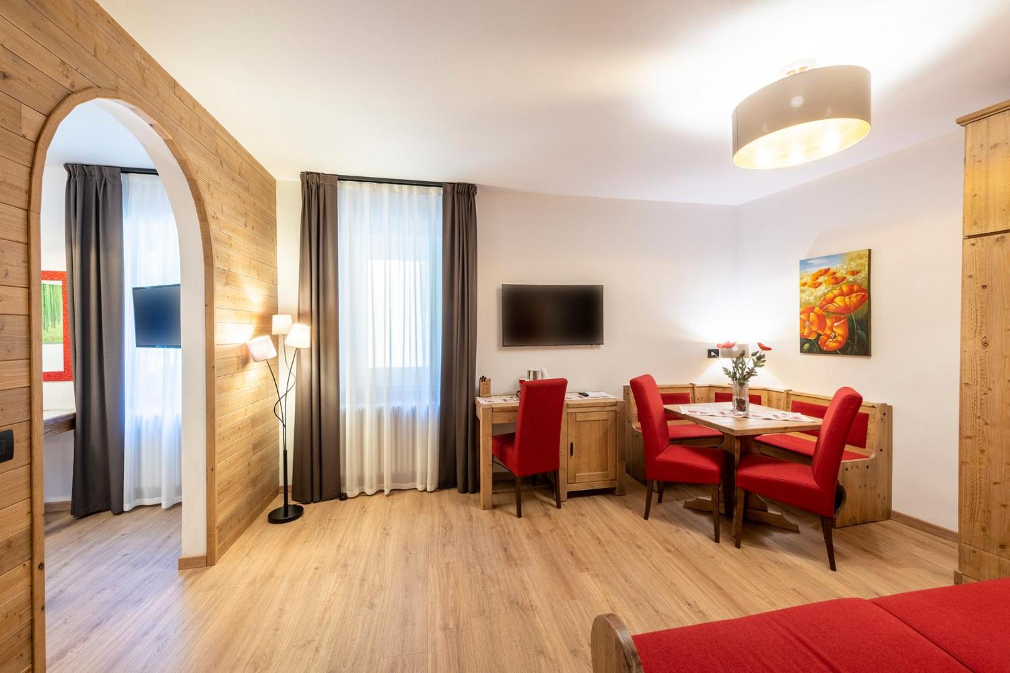 Hotel Alpino Wellness & Spa 佩约方缇 外观 照片